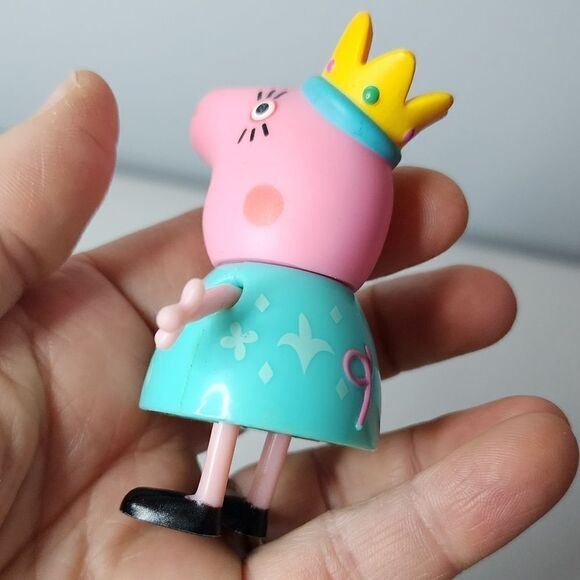 PEPPA PIG MUMMY PIG QUEEN 3” ACTION FIGURE PEPPA PLASTIC TOY Jazwares - Picture 2 of 5